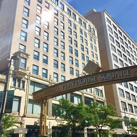 Frontdesk Huron Square Apts Downtown Cleveland Eksteriør billede