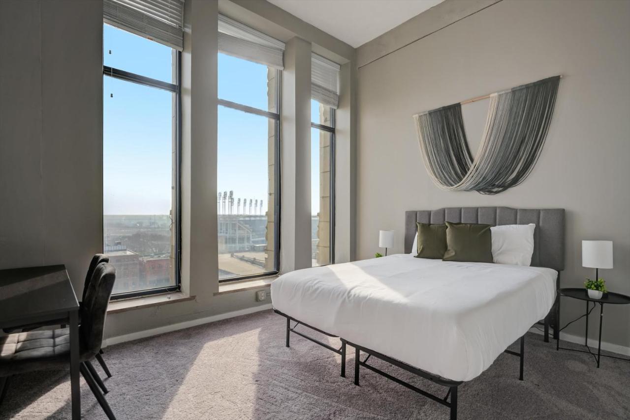 Frontdesk Huron Square Apts Downtown Cleveland Værelse billede